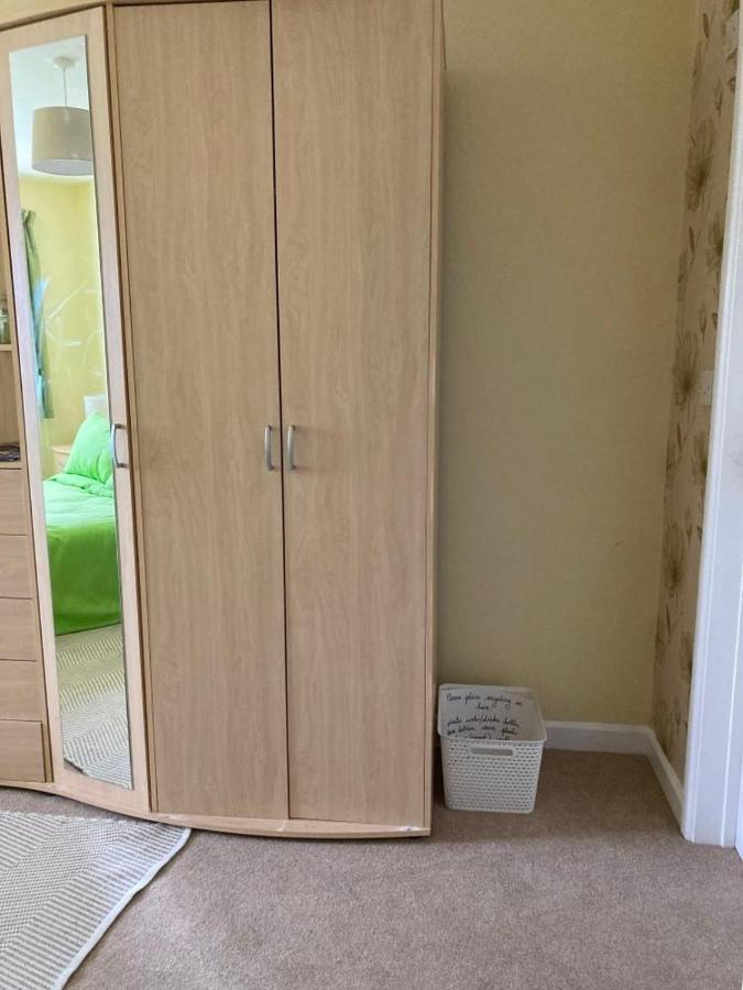 Whitchurch  Rowan Close المظهر الخارجي الصورة